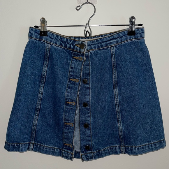 Topshop Dresses & Skirts - Top shop size 28 mini button denim skirt